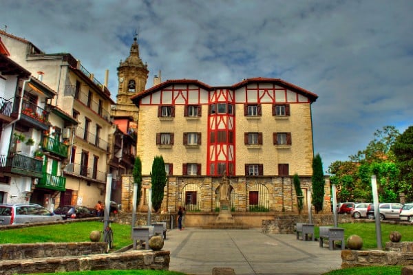 plaza del obispo hondarribia