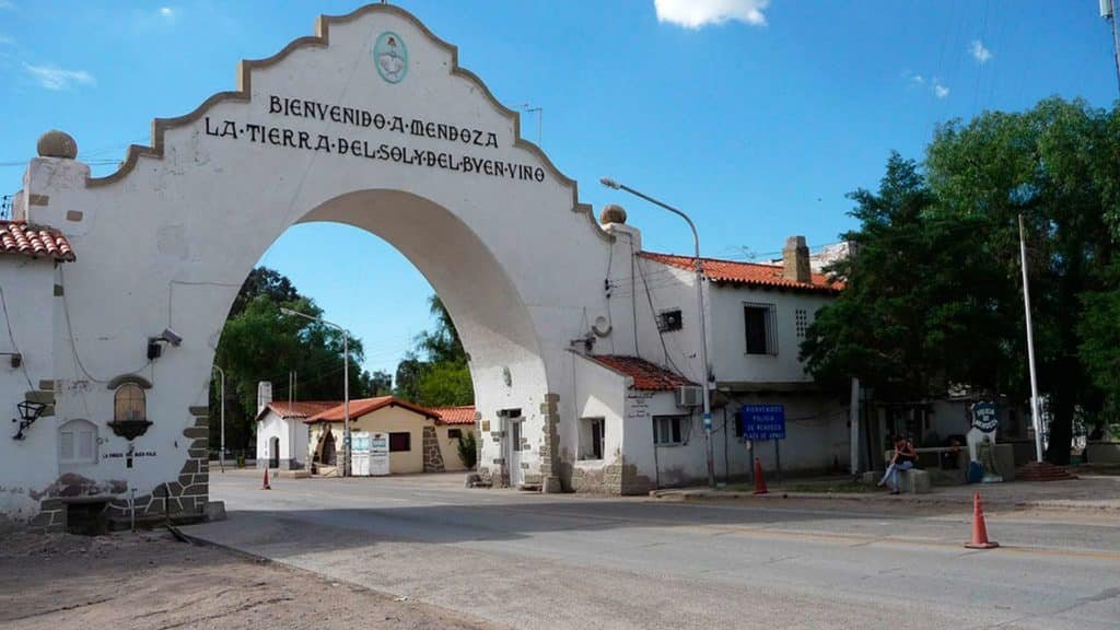 10 Mejores lugares para visitar en Argentina: La Guía Definitiva 10 argencon mendoza 100820 1024x576 1