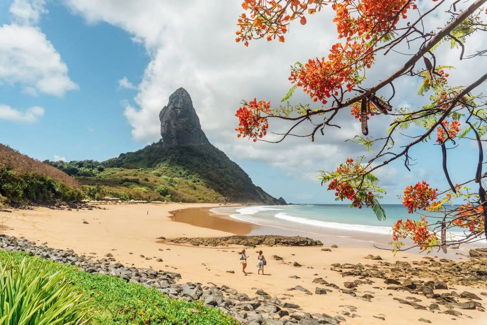 10 Lugares Increíbles para Visitar en Brasil: La Guía Definitiva 6 Fernando de Noronha Featured scaled 1